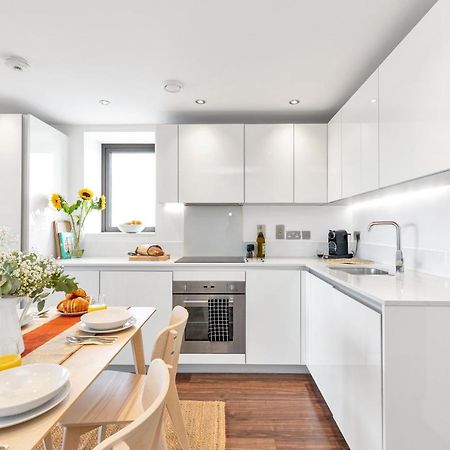 Modern Luxe Apt Just 10 Mins From Tower Bridge! Easy Access To Tube And Bus Londres Exterior foto