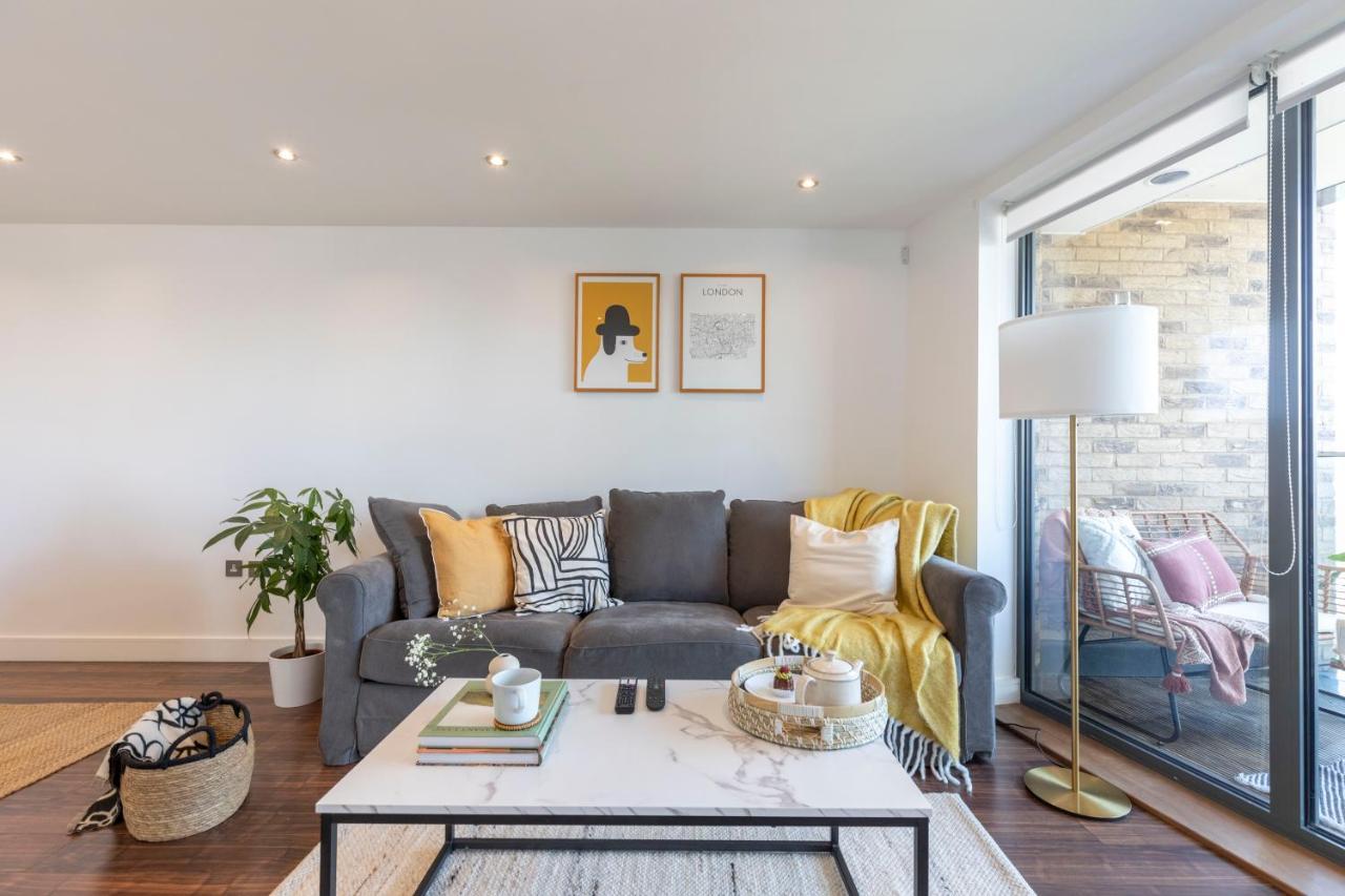Modern Luxe Apt Just 10 Mins From Tower Bridge! Easy Access To Tube And Bus Londres Exterior foto