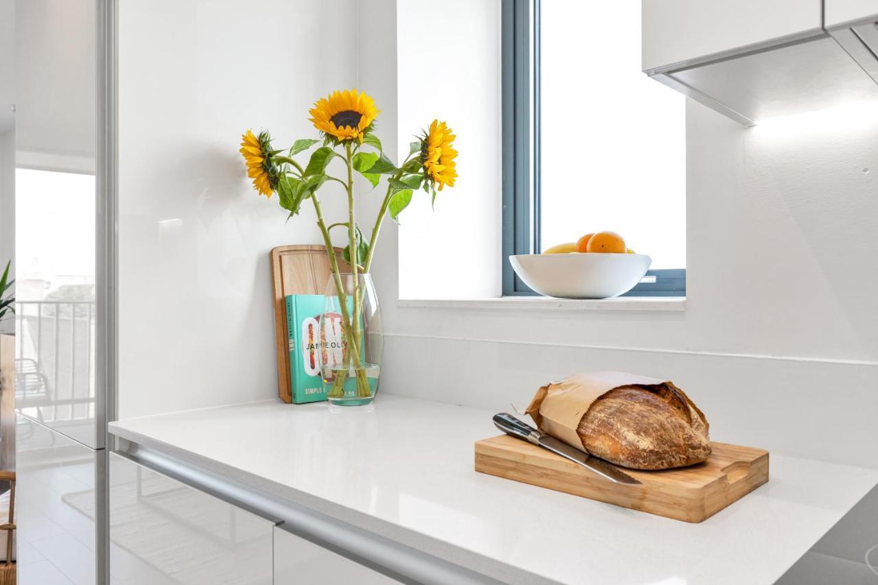 Modern Luxe Apt Just 10 Mins From Tower Bridge! Easy Access To Tube And Bus Londres Exterior foto